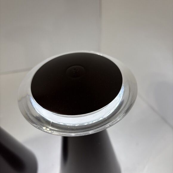 Set of Two Uline TouchTop LED Lanterns Bronze H3990BRZ H-3990BRZ - Picture 11 of 11